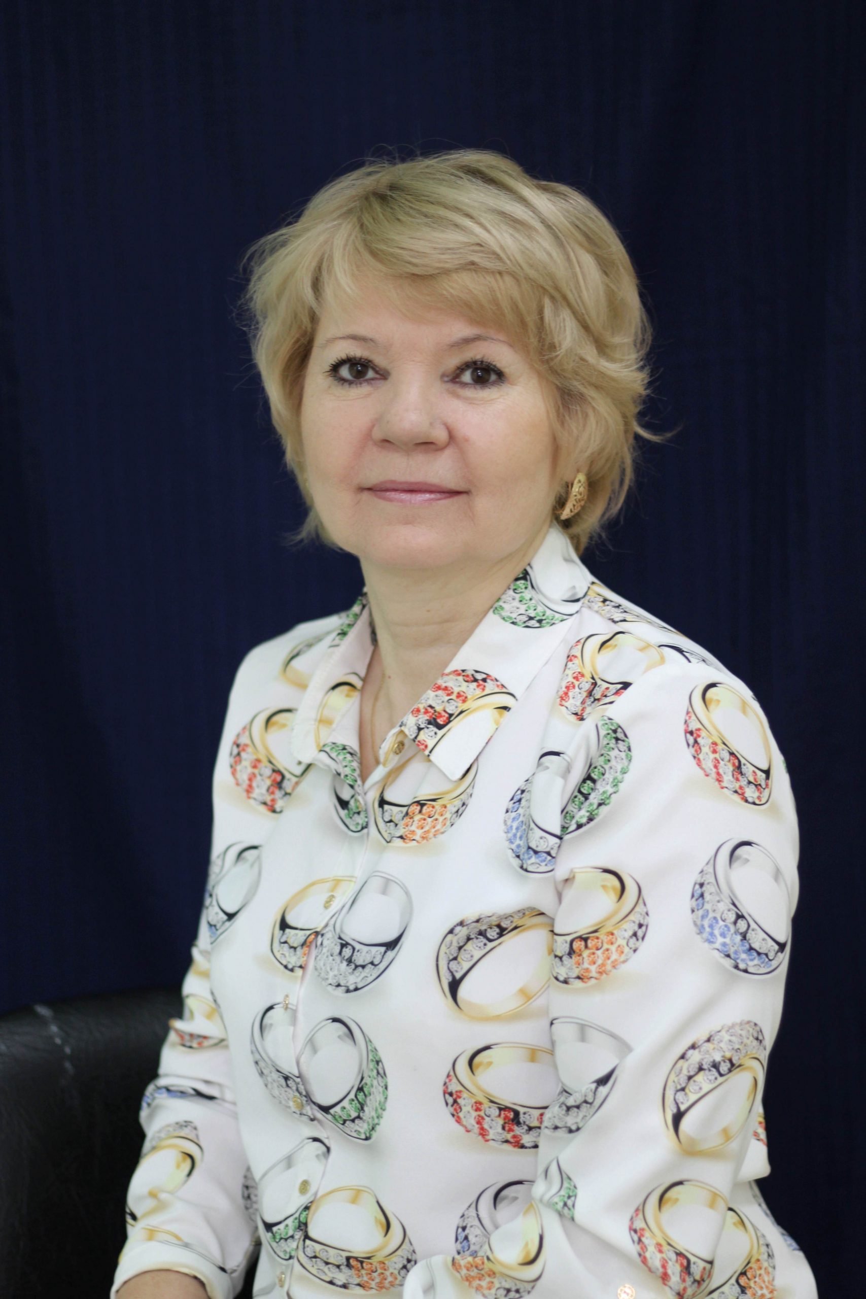 Попова Ольга Владимировна.